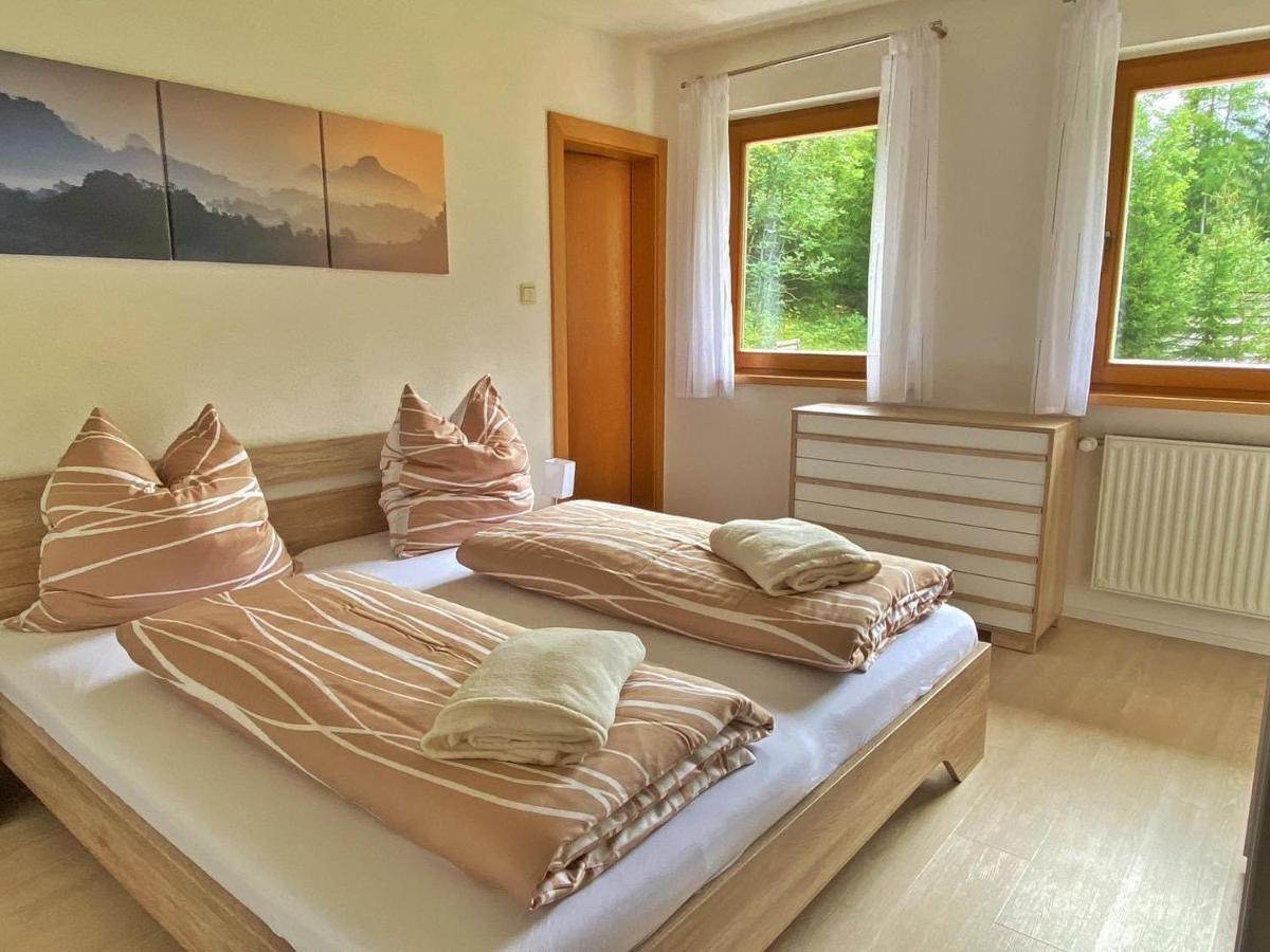 Apartments Oberhollenzer ไบรยัส ภายนอก รูปภาพ