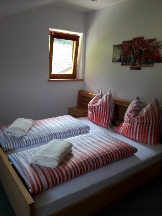 Apartments Oberhollenzer ไบรยัส ภายนอก รูปภาพ